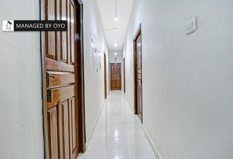 호텔 Oyo Silverkey Executive Stays 81374 Goodstays