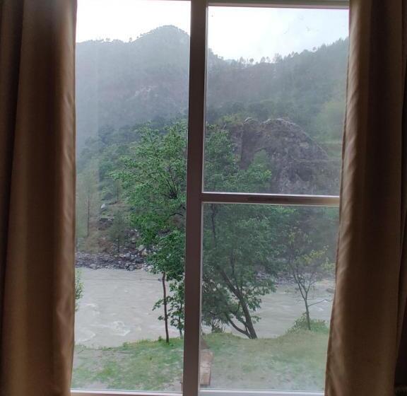 ホテル Satopanth Inn