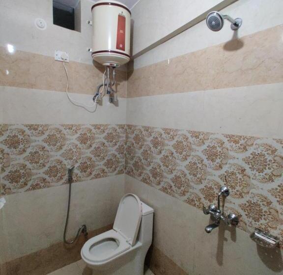 ホテル Satopanth Inn