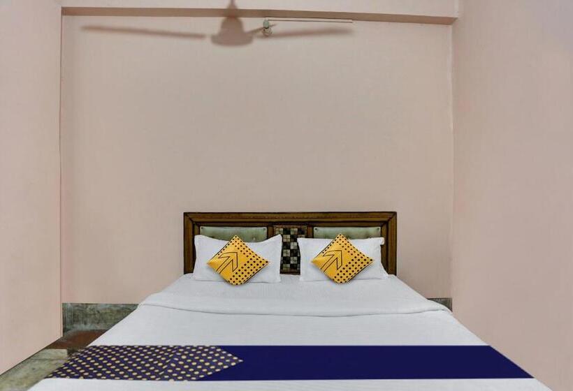 فندق Spot On Meet Guest House