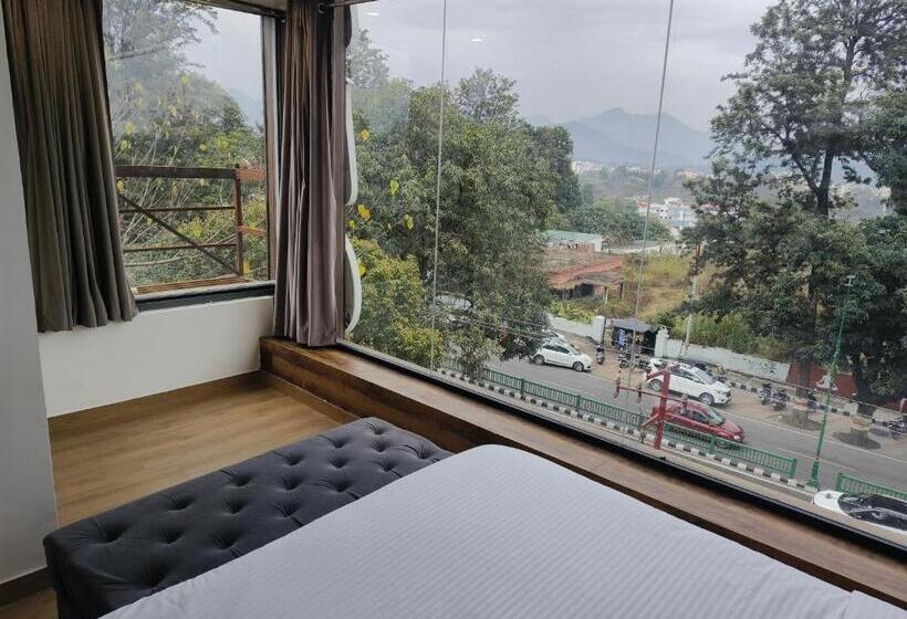 Отель Treebo White Sand