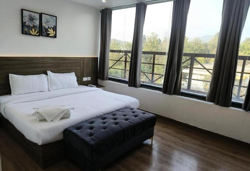 Отель Treebo White Sand