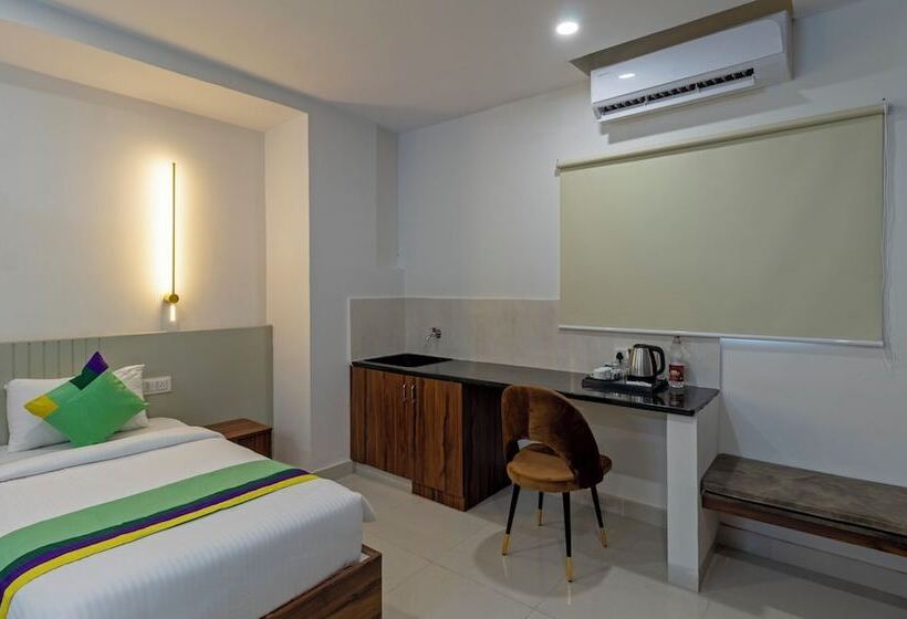 Отель Treebo Raghavendra Tranquil Inn Bellandur