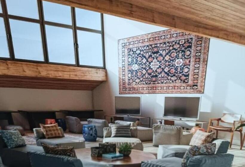 ホテル Wanderlust