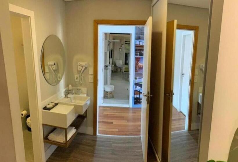 ホテル Wanderlust