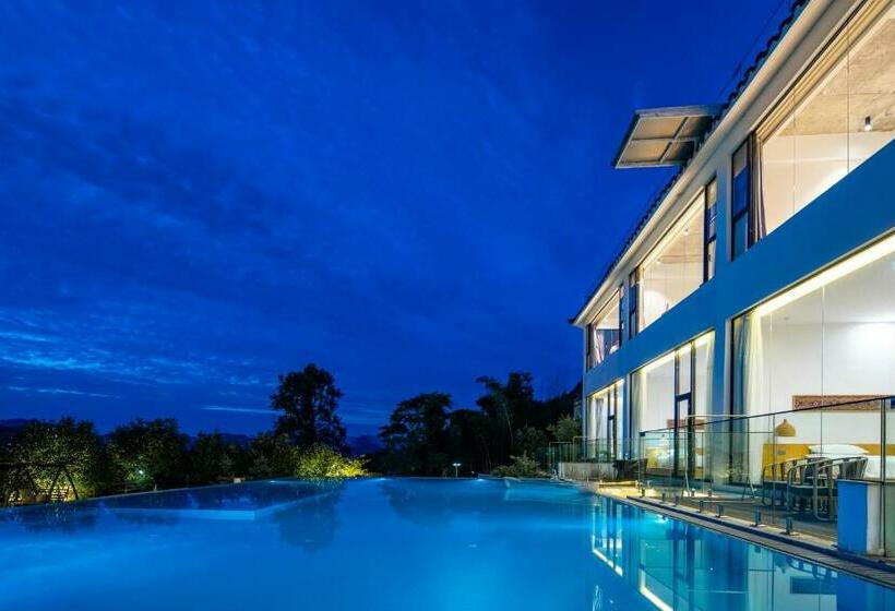 בית מלון כפרי Avatar Mountain Resort