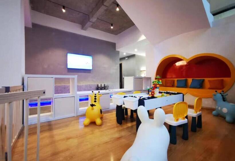 בית מלון כפרי Avatar Mountain Resort