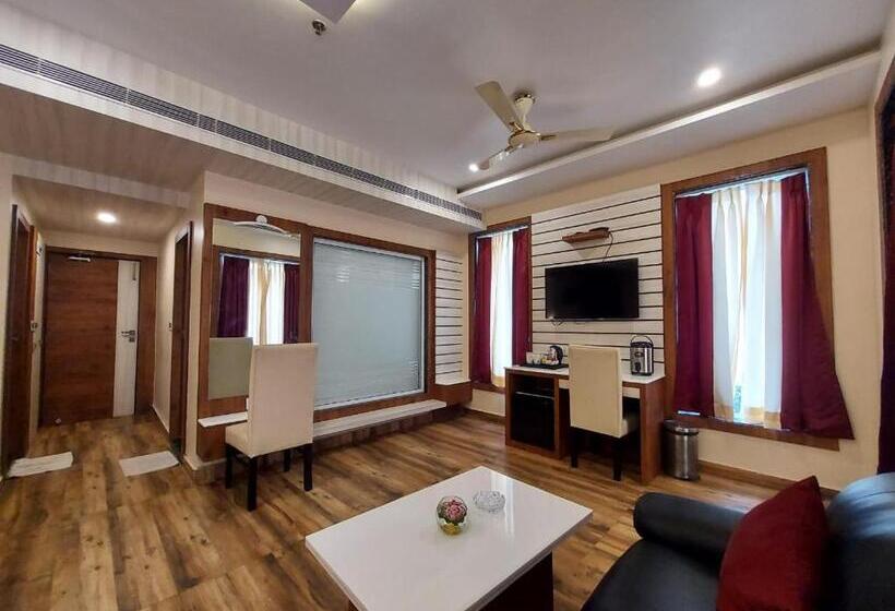 New Gitanjali Hotel, New Digha