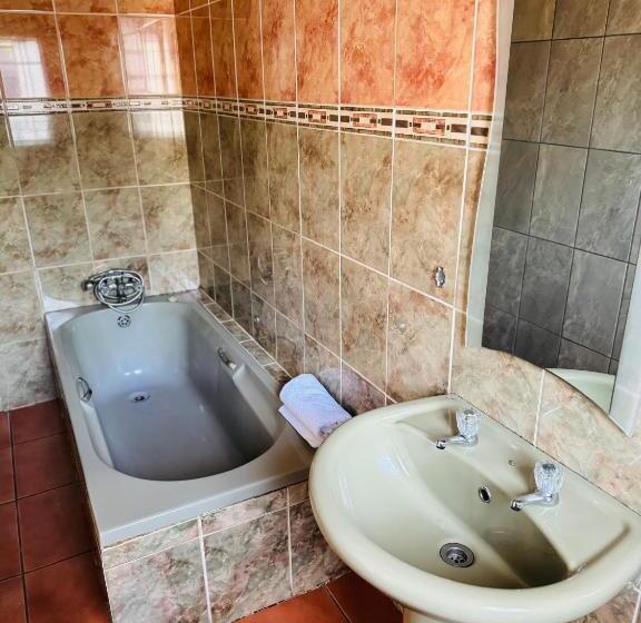 ペンション Deletz Guesthouse