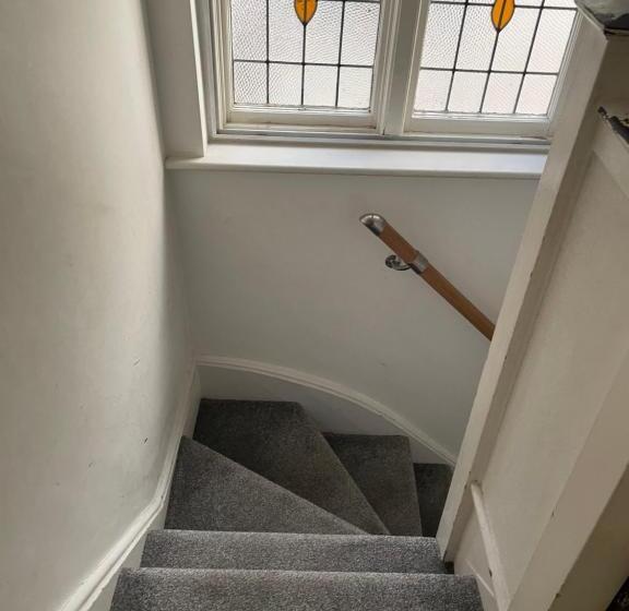 膳宿费 Edgware Rooms