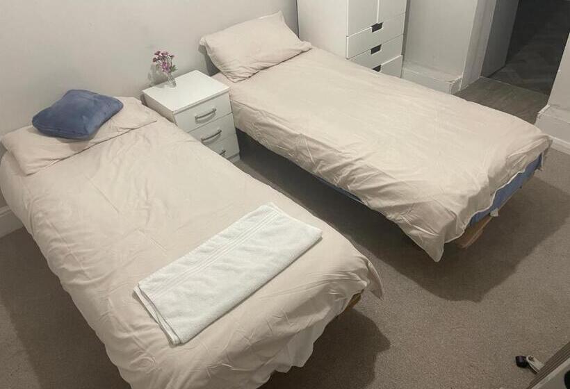 膳宿费 Edgware Rooms