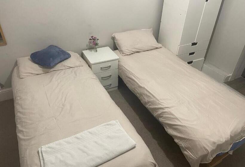 膳宿费 Edgware Rooms