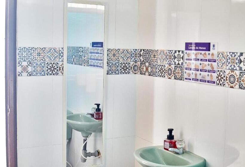 Pensión Hostal Astroblue