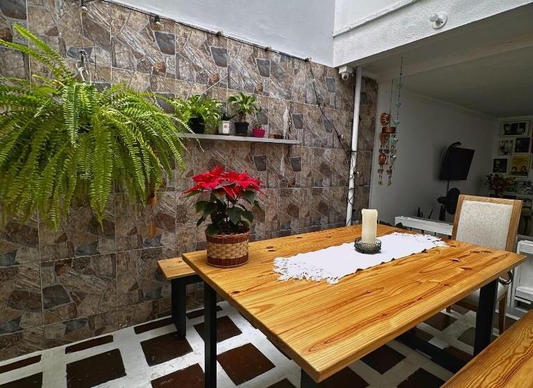 Pensión Hostal Astroblue