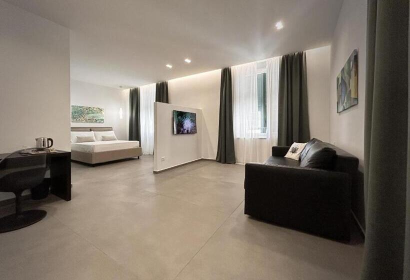 پانسیون New Moon Rooms