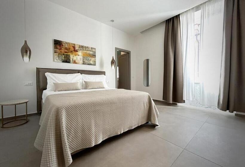 پانسیون New Moon Rooms