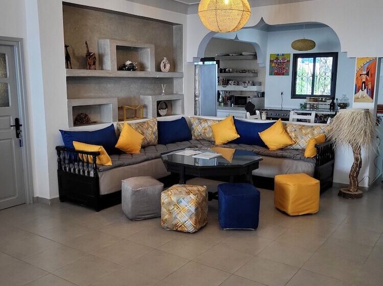 پانسیون Riad Ghazal