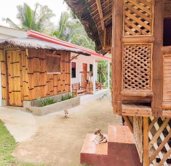 ペンション Rose Apartments