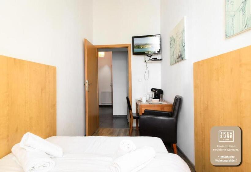 پانسیون Treasure Home Apart1050