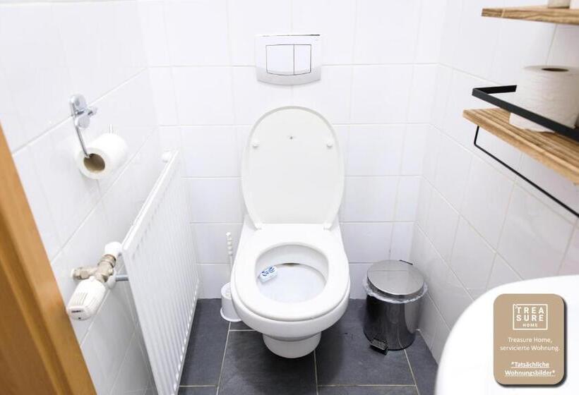 پانسیون Treasure Home Apart1050