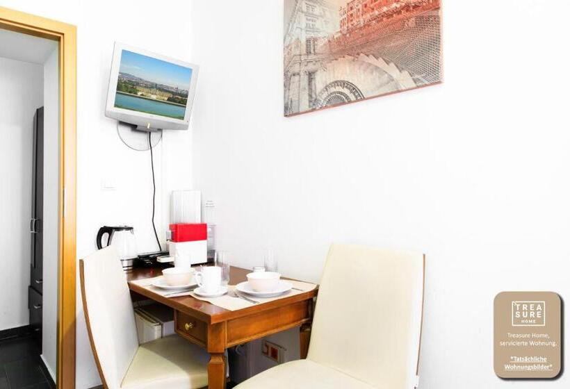 پانسیون Treasure Home Apart1050