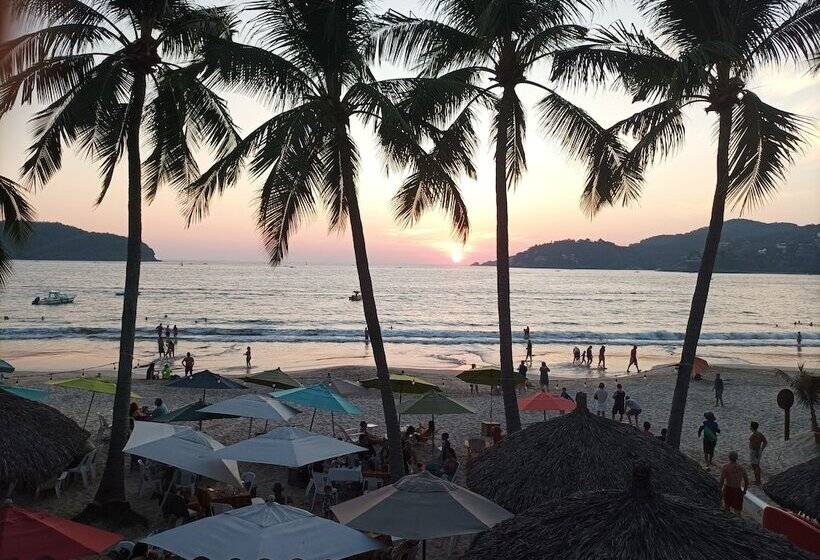 بنسيون Villa Tulipanes