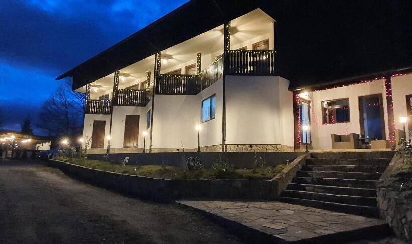 Pensiunea Sara Pe Deal