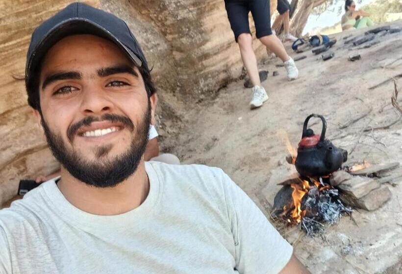 هاستل Dana Historic Village