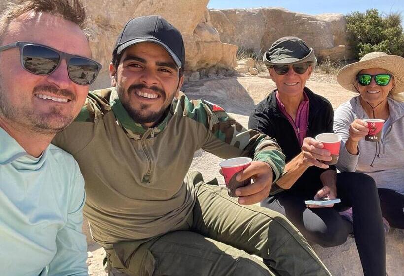 هاستل Dana Historic Village