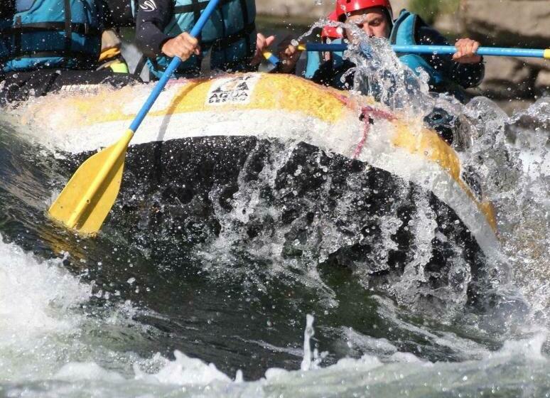 Alojamiento Entorno Rural Albergue Juvenil La Rueca Familias Y Grupos En Habitaciones Compartidas Pr
