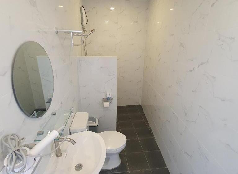 هاستل Tulomir #c 뚤로미르 행복한 2인실