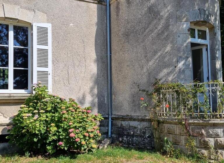 مبيت وإفطار Chambres D Hôtes Château De Saint Etienne Du Bois