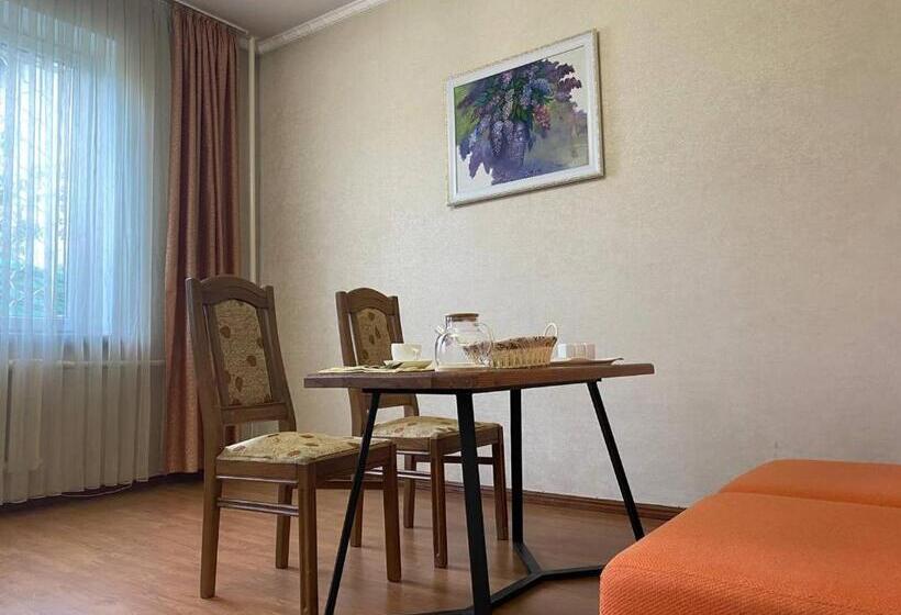 Bed and Breakfast Guest House Botanika