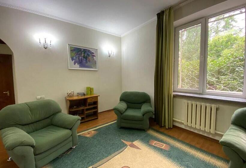 Nocleg ze śniadaniem Guest House Botanika