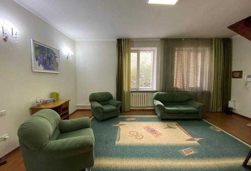 Nocleg ze śniadaniem Guest House Botanika