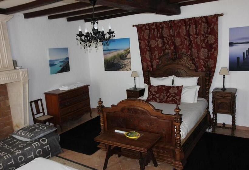 住宿加早餐  La Charentaise Des Lilas