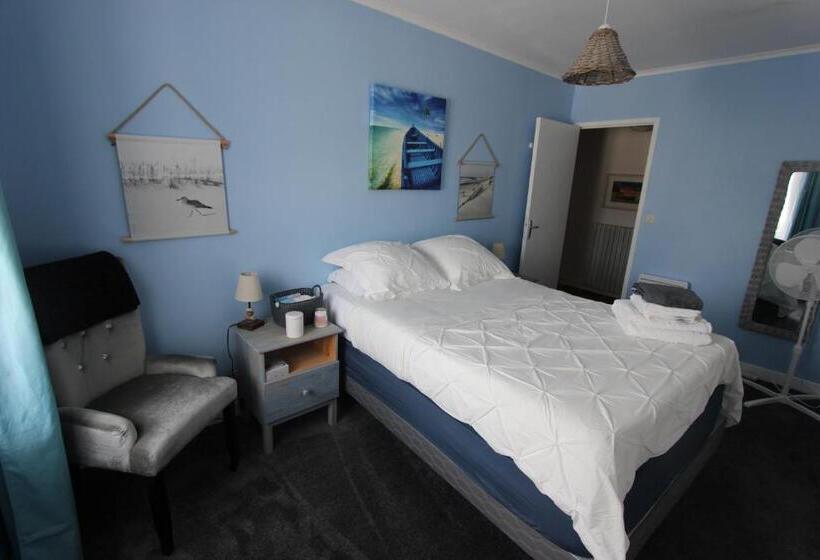 住宿加早餐  La Charentaise Des Lilas