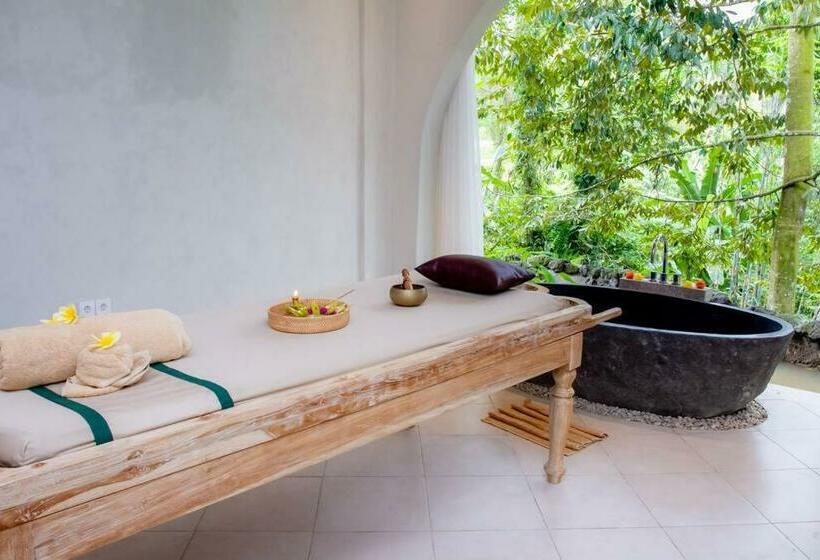 مبيت وإفطار Mahottama Wellness And Retreat