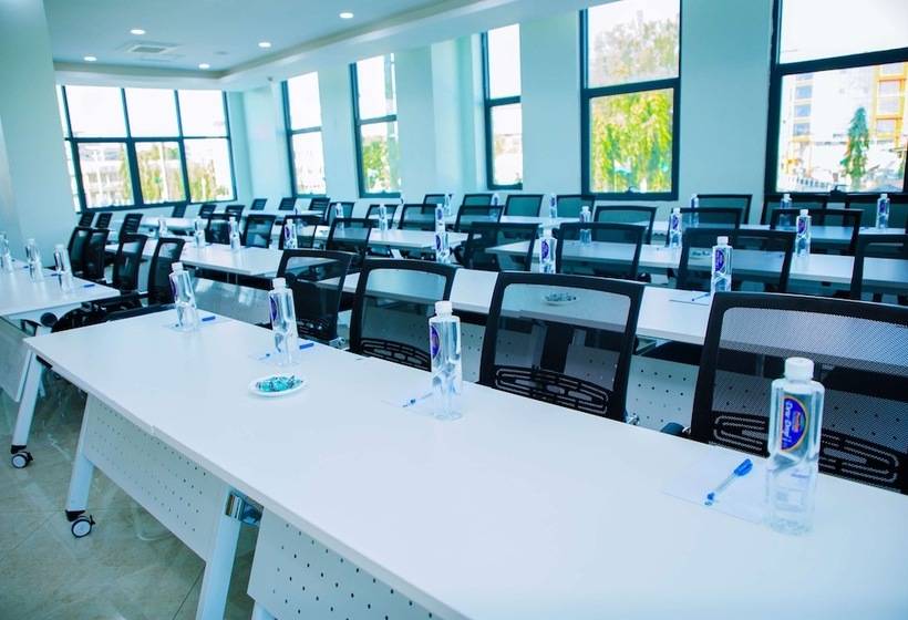 호텔 Best Western Dodoma City