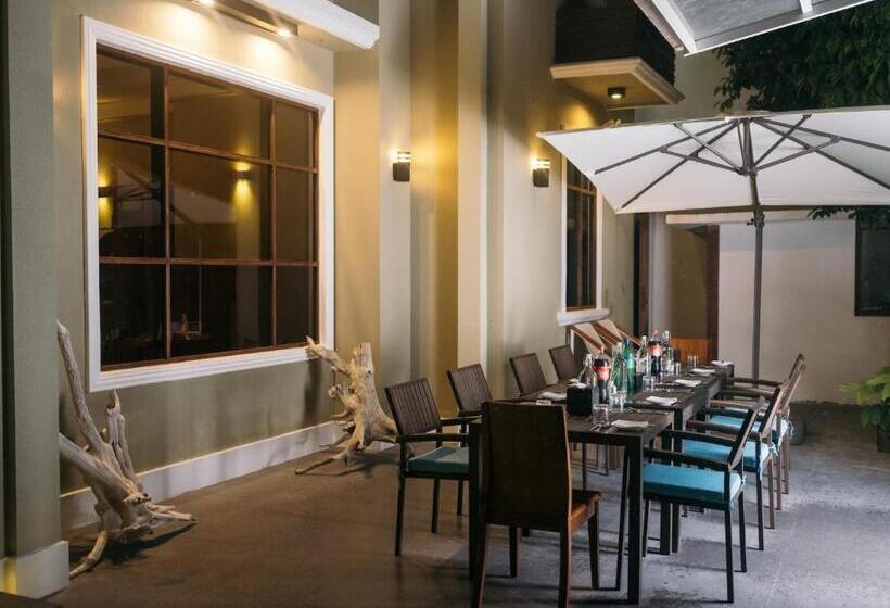 هتل Fuvahmulah Central