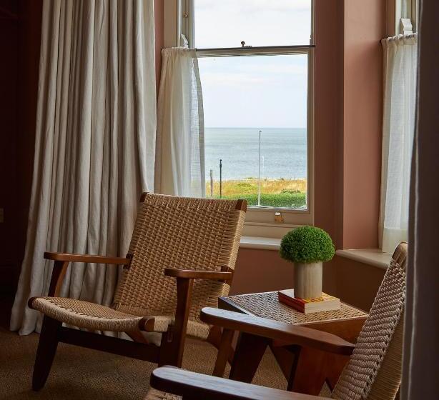 Отель Margate House