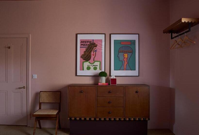 Отель Margate House