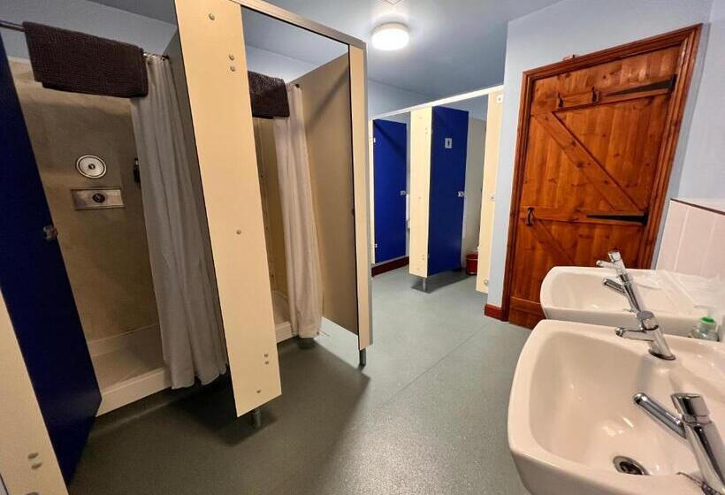 Lands End Hostel And B&b