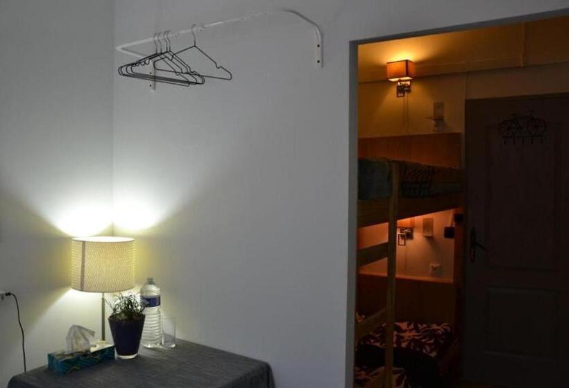 Leleka Hostel 4 Km Disneyland 30 Min Paris