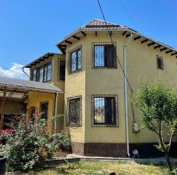 Panzió Ak Orgo Guest House