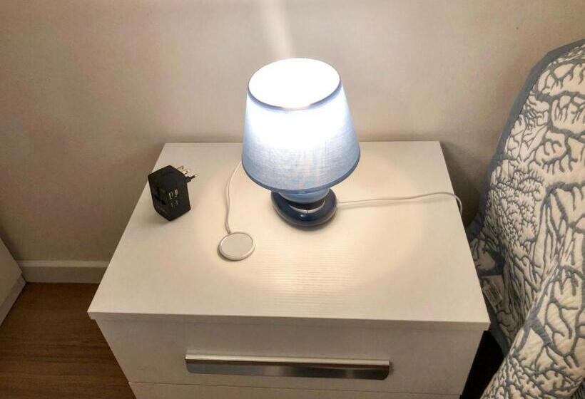 Пансион Algherolux Free Secured Parking For Cars And Motorbikes