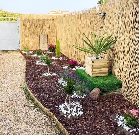 Пансион Algherolux Free Secured Parking For Cars And Motorbikes