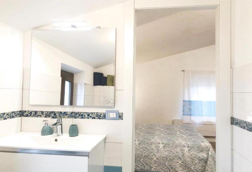 Пансион Algherolux Free Secured Parking For Cars And Motorbikes