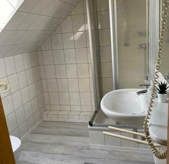 펜션 Bistro Zur Quelle