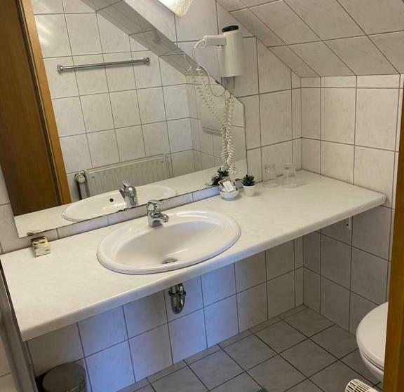 펜션 Bistro Zur Quelle